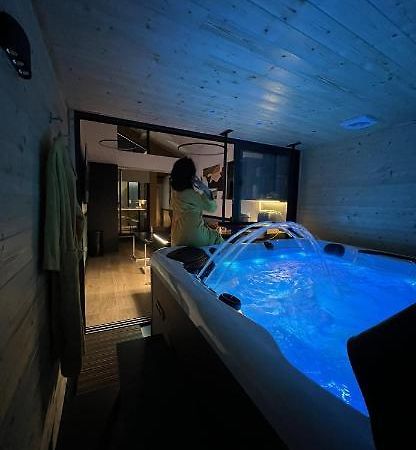 Les Suites De Stanislas Jacuzzi & Spa Nancy Dış mekan fotoğraf