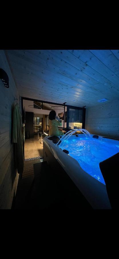 Les Suites De Stanislas Jacuzzi & Spa Nancy Dış mekan fotoğraf